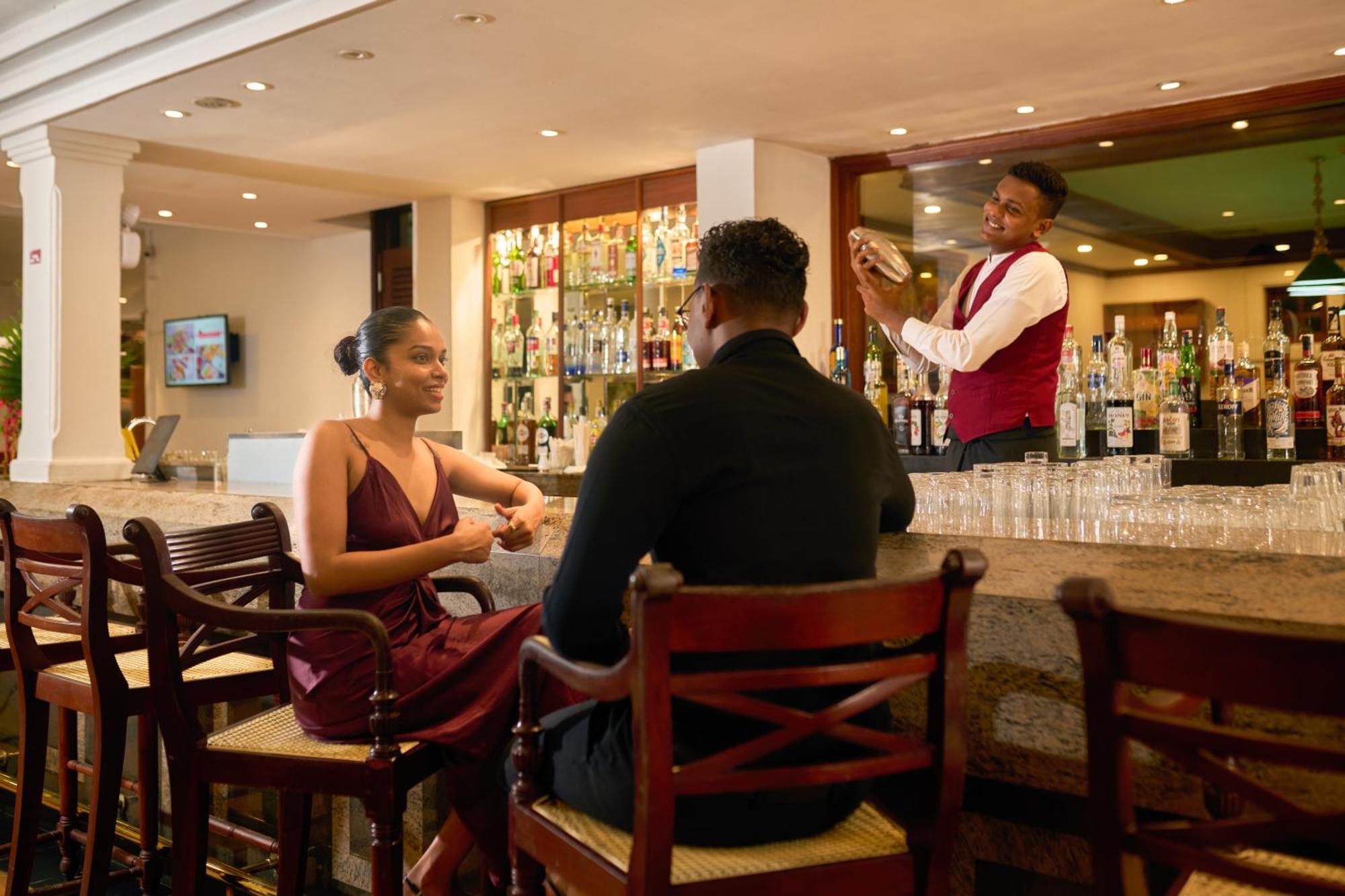 Mahaweli Reach Hotel Kandy Zewnętrze zdjęcie