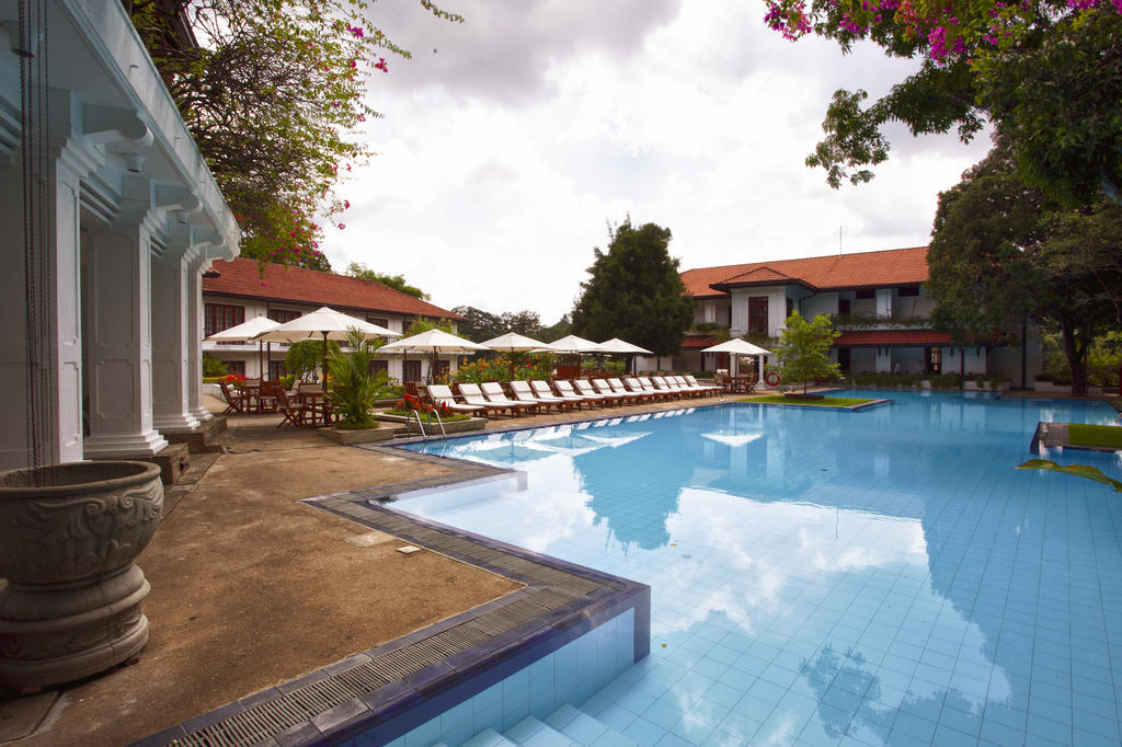 Mahaweli Reach Hotel Kandy Zewnętrze zdjęcie